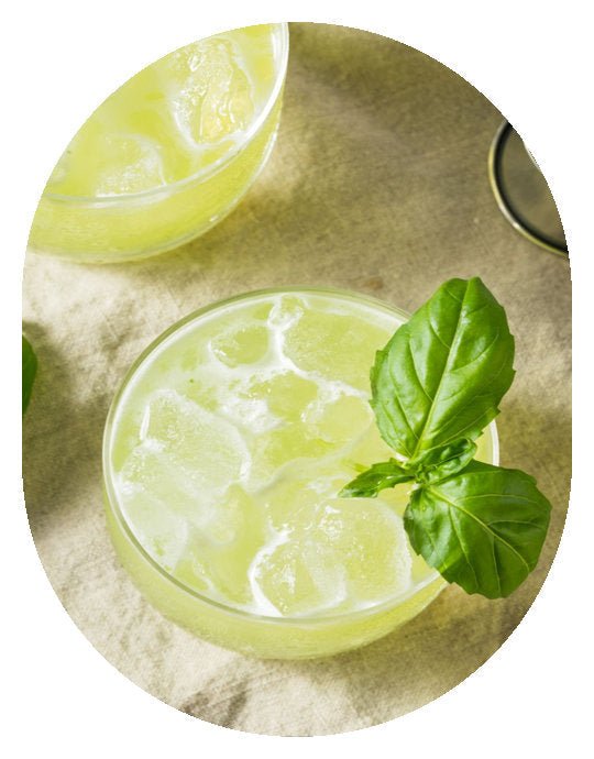 The Refreshing Basil Smash - Garnishes and Dreams