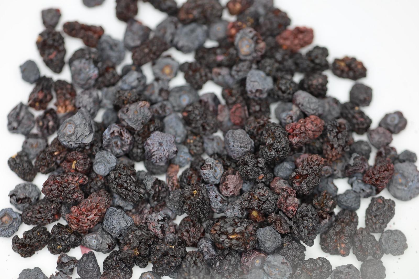 Berry Mix - Garnishes and Dreams